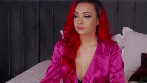 Snapshot of emmelyn_ chatting on 11.03.25 Emm online show from 11.03.25