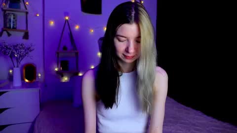 emmie_everly online show from 10.17.25