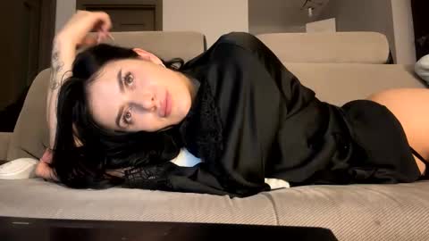 Snapshot of emmma_lovel chatting on 01.28.25 EmmaLovel online show from 01.28.25