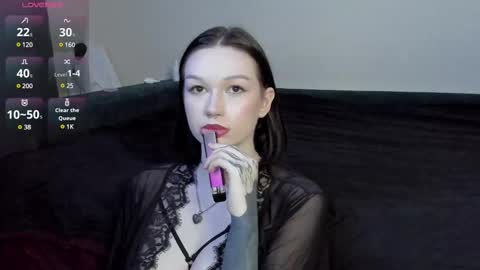 Snapshot of emmy_m00n chatting on 02.14.25 Emily Johny online show from 02.14.25