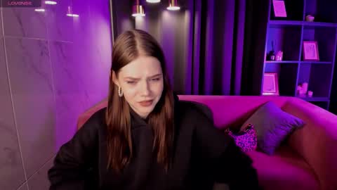 Leah online show from 10.21.25
