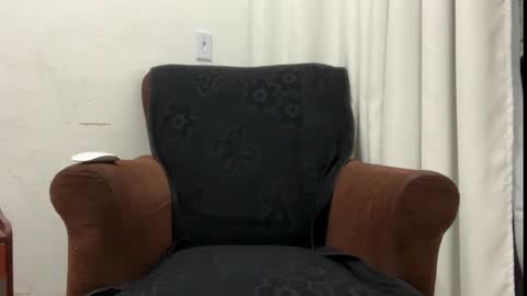 Snapshot of enjoythetrip chatting on 01.18.25 Luke online show from 01.18.25