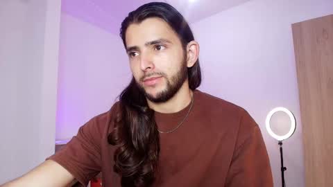 Snapshot of enzo_moretii chatting on 11.09.25 enzo_moretii online show from 11.09.25