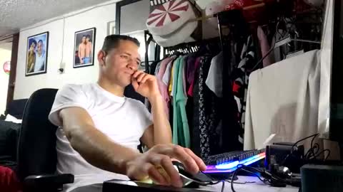 Snapshot of enzoyarack chatting on 11.06.25 enzoyarack online show from 11.06.25