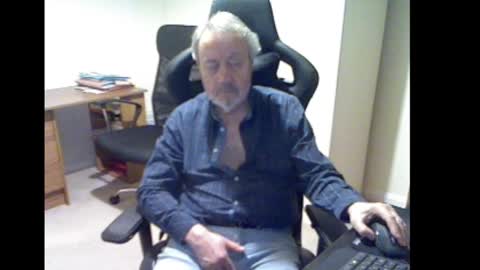 erasmus_d online show from 02.22.25