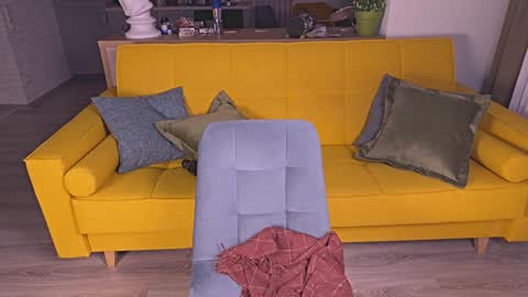 Snapshot of erectioneeering chatting on 12.27.24 Alissa online show from 12.27.24