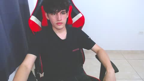 Snapshot of eren_tatakae chatting on 12.11.24 eren_tatakae online show from 12.11.24