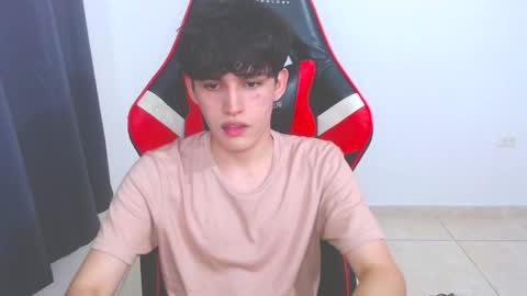 Snapshot of eren_tatakae chatting on 12.30.24 eren_tatakae online show from 12.30.24