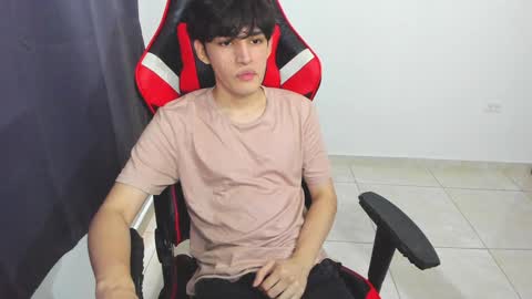 Snapshot of eren_tatakae chatting on 01.30.25 eren_tatakae online show from 01.30.25