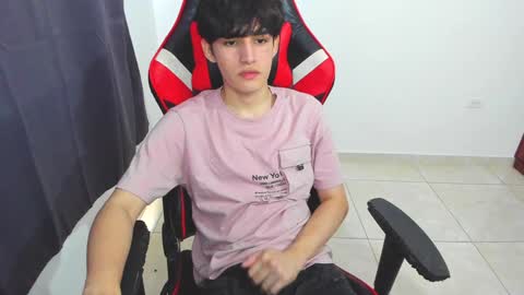 Snapshot of eren_tatakae chatting on 01.31.25 eren_tatakae online show from 01.31.25