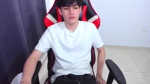 Snapshot of eren_tatakae chatting on 02.10.25 eren_tatakae online show from 02.10.25