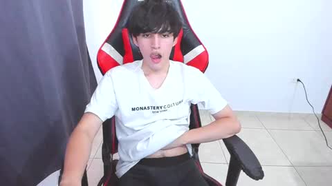 Snapshot of eren_tatakae chatting on 10.04.25 eren_tatakae online show from 10.04.25