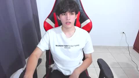 Snapshot of eren_tatakae chatting on 10.08.25 eren_tatakae online show from 10.08.25