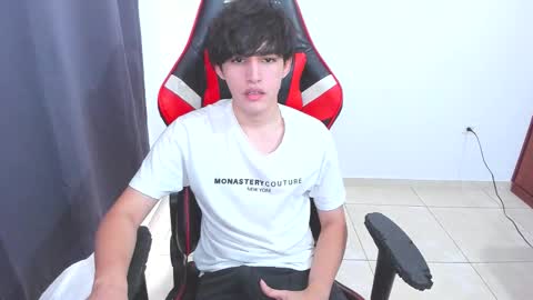 Snapshot of eren_tatakae chatting on 10.24.25 eren_tatakae online show from 10.24.25