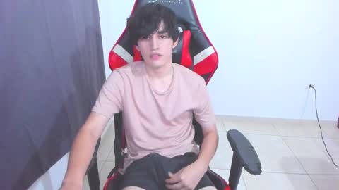 Snapshot of eren_tatakae chatting on 11.08.25 eren_tatakae online show from 11.08.25