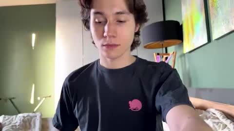 Snapshot of eric_carrotman chatting on 10.01.25 Eric Carrotman online show from 10.01.25