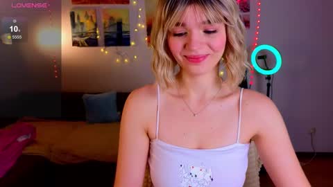 Snapshot of erica_winterr chatting on 01.27.25 Erica Winterr online show from 01.27.25