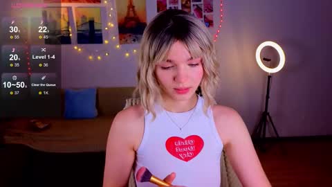 Snapshot of erica_winterr chatting on 02.09.25 Erica Winterr online show from 02.09.25