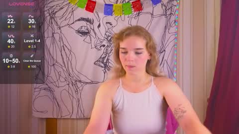 Snapshot of erica_winterr chatting on 11.18.25 Erica Winterr online show from 11.18.25