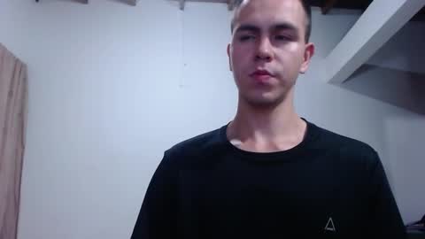 Snapshot of erik_rodriguez chatting on 02.11.25 Erik rodriguez online show from 02.11.25