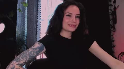 Snapshot of erohaze chatting on 03.07.25 erohaze online show from 03.07.25