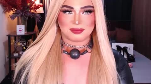 Snapshot of eroticfowler69 chatting on 01.11.25 Anastasia online show from 01.11.25