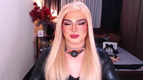 Snapshot of eroticfowler69 chatting on 01.13.25 Anastasia online show from 01.13.25