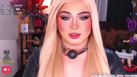 Snapshot of eroticfowler69 chatting on 01.22.25 Anastasia online show from 01.22.25