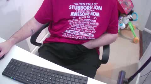 Snapshot of essex_wild chatting on 12.15.24 Morph online show from 12.15.24