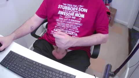 Snapshot of essex_wild chatting on 12.19.24 Morph online show from 12.19.24