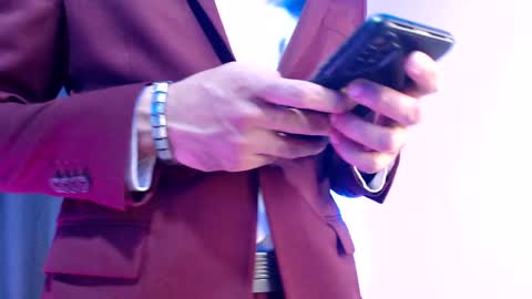 Snapshot of esteban_fer chatting on 12.18.24 Esteban Fernandez online show from 12.18.24