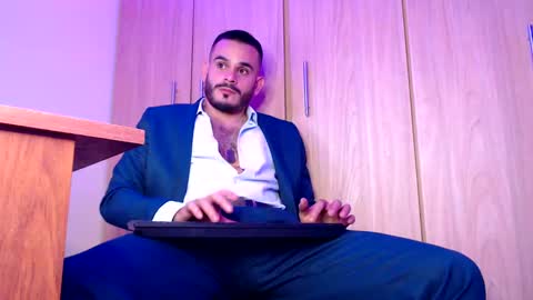 Snapshot of esteban_fer chatting on 02.02.25 Esteban Fernandez online show from 02.02.25