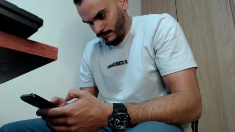 Snapshot of esteban_fer chatting on 02.09.25 Esteban Fernandez online show from 02.09.25