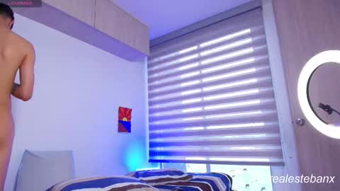 Snapshot of esteban_knight chatting on 09.30.25 E S T E B A N online show from 09.30.25