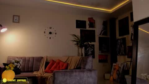 Snapshot of estefy_arroyo1 chatting on 11.08.25 estefy_arroyo1 online show from 11.08.25