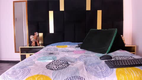 Snapshot of ethan__walker chatting on 01.15.25 Ethan online show from 01.15.25