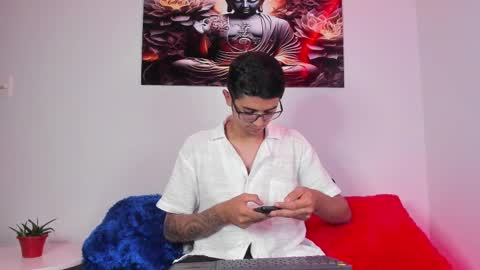 Snapshot of ethan_sai01 chatting on 02.14.25 ETHAN SAI online show from 02.14.25