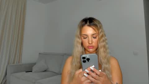 Snapshot of ethel_alen chatting on 10.23.25 Ethel online show from 10.23.25