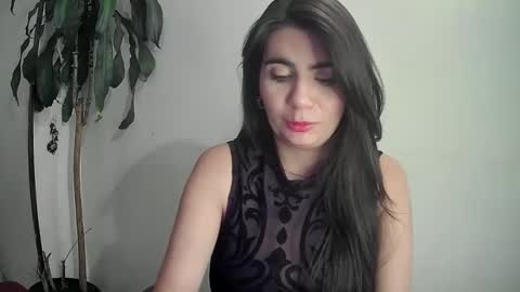 Snapshot of evacollins12 chatting on 12.14.24 evacollins12 online show from 12.14.24