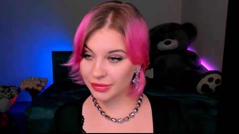 Snapshot of evaharve chatting on 01.18.25 Eva online show from 01.18.25