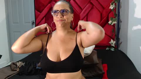 Eva Mills online show from 12.30.24