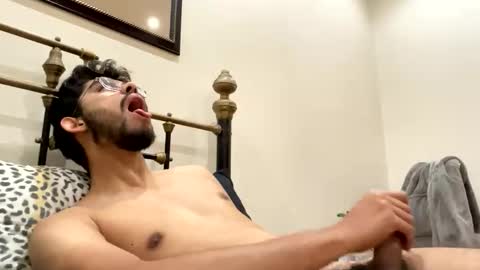 Snapshot of evansjacob chatting on 10.11.25 evansjacob online show from 10.11.25