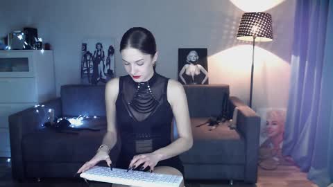 Snapshot of evatequila chatting on 12.06.24 Eva online show from 12.06.24