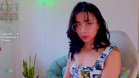 Snapshot of evelyn_chelle chatting on 02.11.25 Im Eve or Chelle Next Stream 191224 online show from 02.11.25