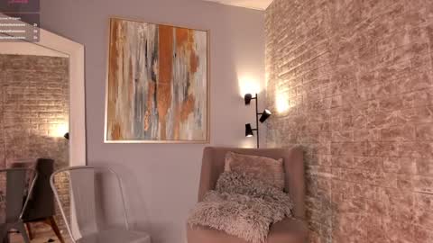 Snapshot of everyh chatting on 02.08.25 Sophia online show from 02.08.25