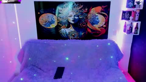 Snapshot of evie99_ chatting on 02.25.25 Evie99  online show from 02.25.25