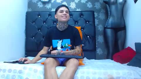 Snapshot of exotichot_couple chatting on 01.03.25 exotichot_couple online show from 01.03.25