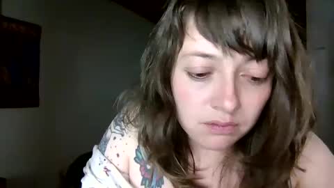 Snapshot of ezlngirl chatting on 02.19.25 Aimee online show from 02.19.25