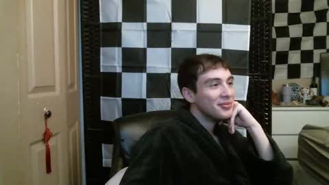 Snapshot of ezra_naamah chatting on 01.12.25 Ezra Naamah online show from 01.12.25