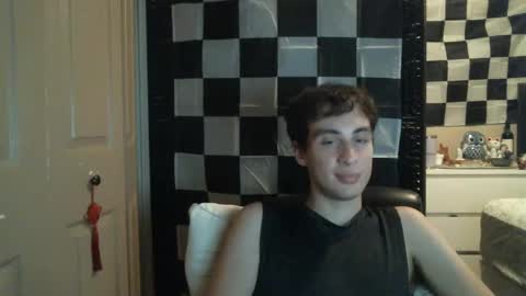 Snapshot of ezra_naamah chatting on 02.14.25 Ezra Naamah online show from 02.14.25